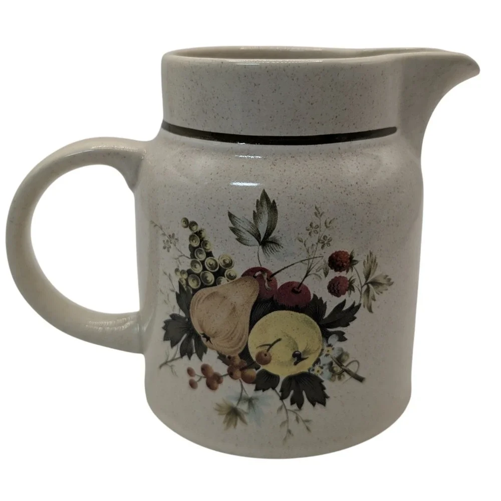 Vintage Royal Doulton Creamer Lambethware Cornwall LS 1015‎ Fruit 1975 England